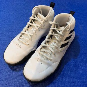 Women's Adidas Basketball Shoes
